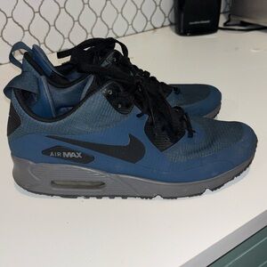Mens Nike Airmax shoes